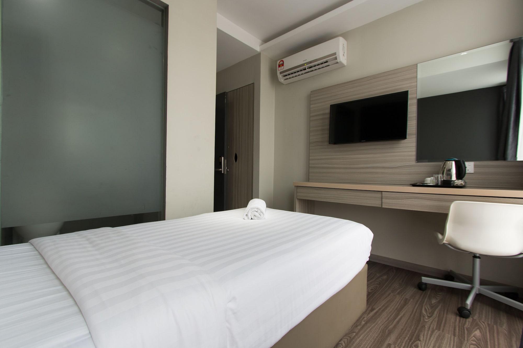 Hotel 99 Kelana Jaya Петалинг-Джая Экстерьер фото