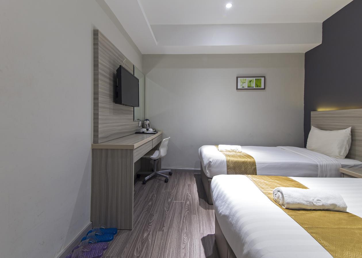 Hotel 99 Kelana Jaya Петалинг-Джая Экстерьер фото