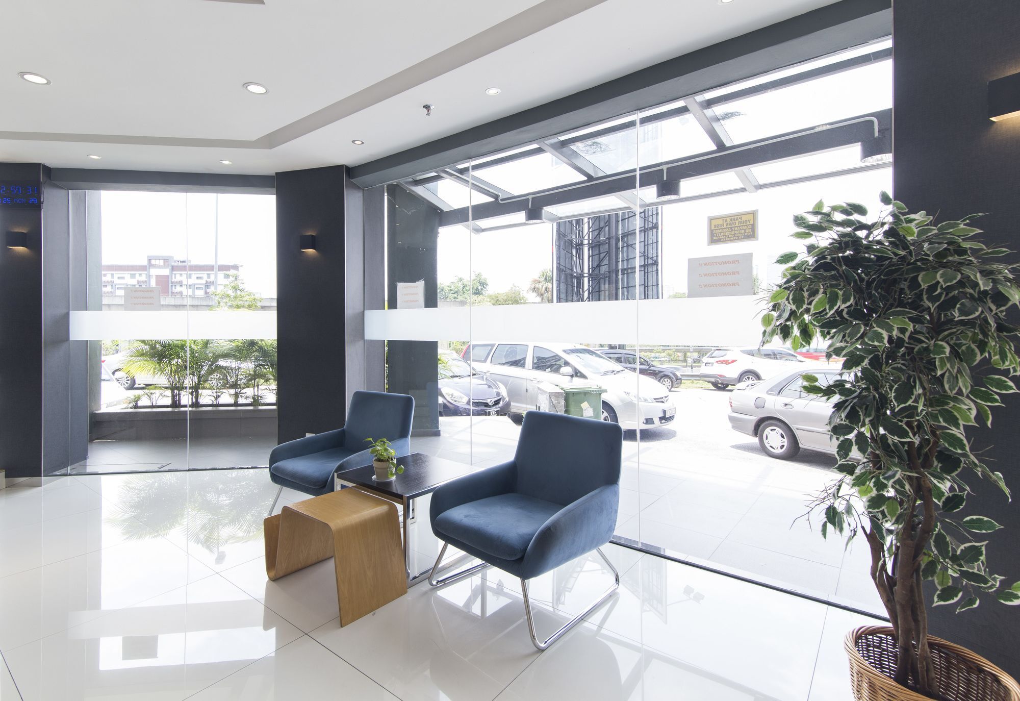 Hotel 99 Kelana Jaya Петалинг-Джая Экстерьер фото