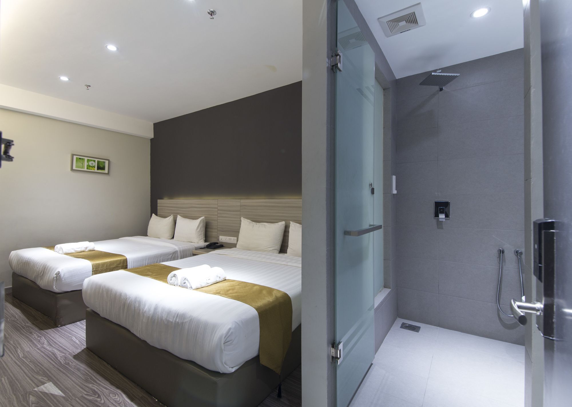 Hotel 99 Kelana Jaya Петалинг-Джая Экстерьер фото